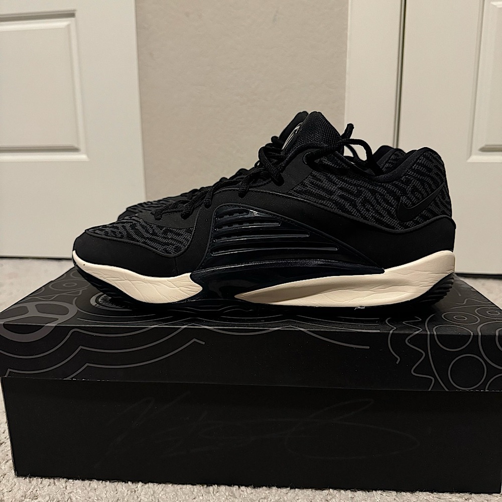 KD 16 size 12